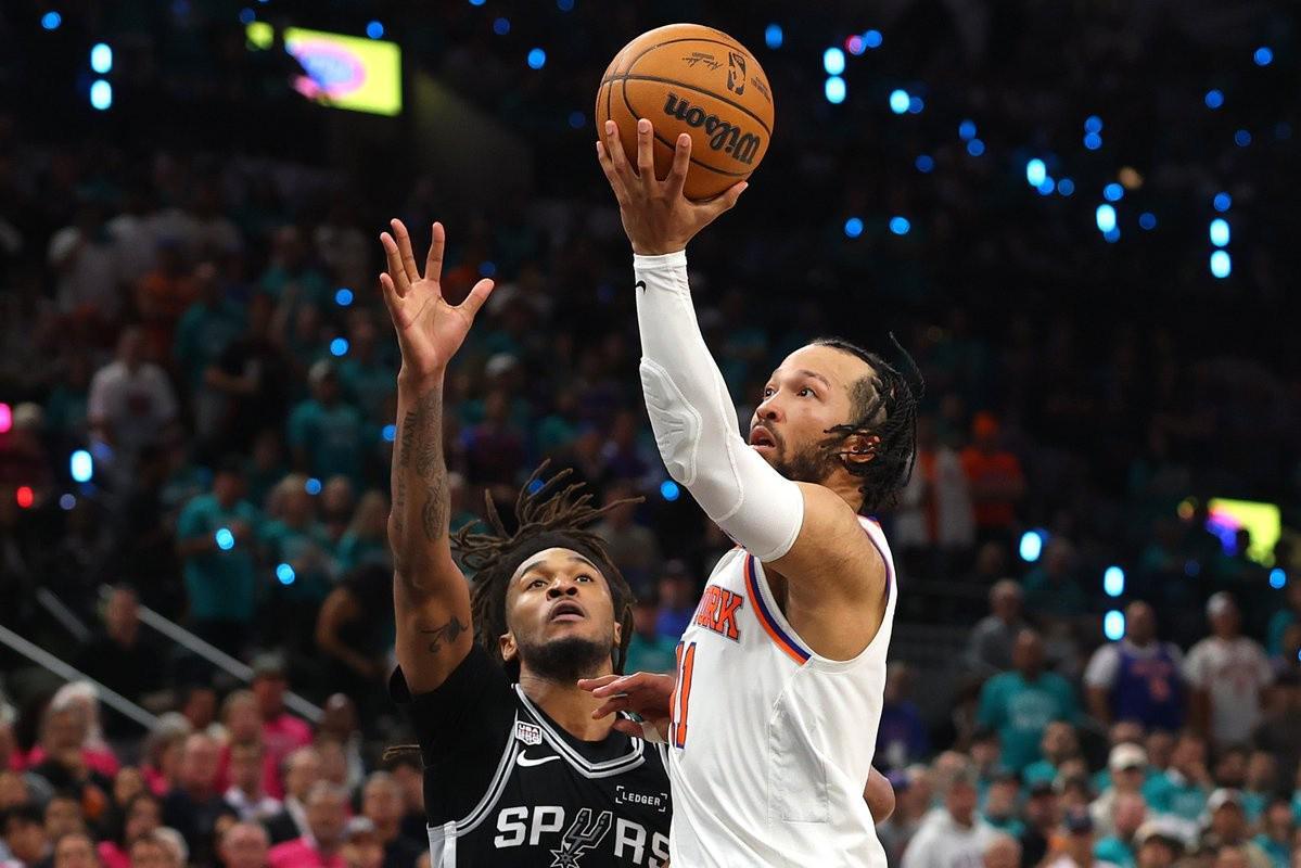 开云体育APP-NBA总决赛G1取胜球队系列赛55胜24负，夺冠概率高达70%